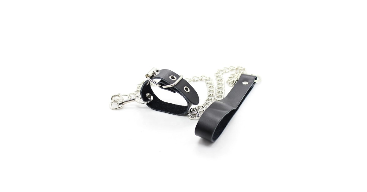kit bondage e sadomaso-Penis Strap with chain black-LaChatte.it